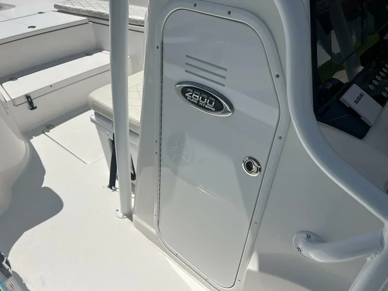 Slide: The Image of Blue Wave 2800 Pure Hybrid 2019 - 15