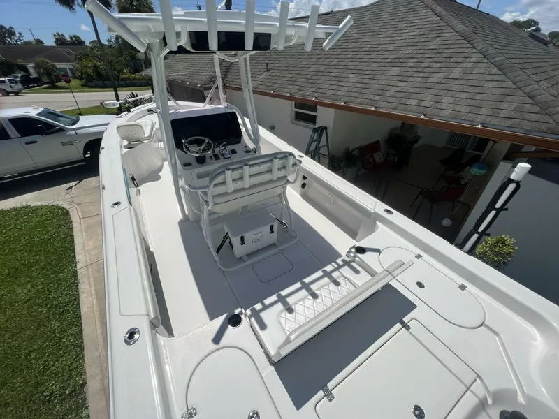 Slide: The Image of Blue Wave 2800 Pure Hybrid 2019 - 18