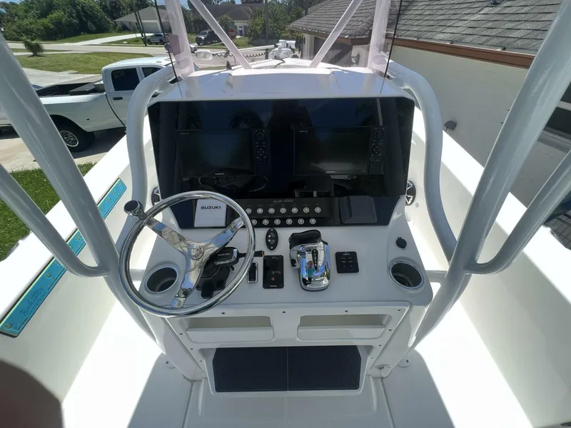 Slide: The Image of Blue Wave 2800 Pure Hybrid 2019 - 23