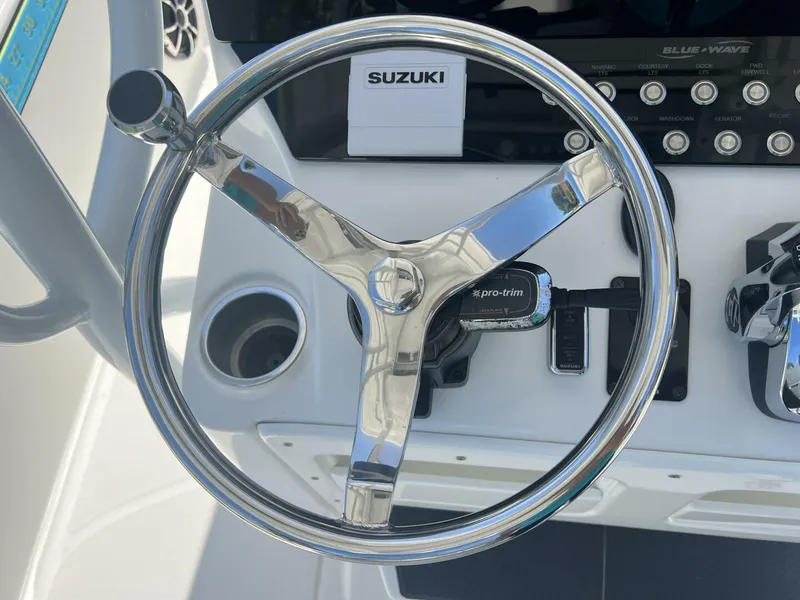 Slide: The Image of Blue Wave 2800 Pure Hybrid 2019 - 25