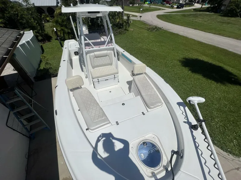 Slide: The Image of Blue Wave 2800 Pure Hybrid 2019 - 29