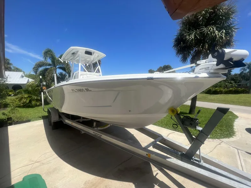 Slide: The Image of Blue Wave 2800 Pure Hybrid 2019 - 3