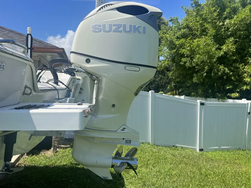 Slide: The Image of Blue Wave 2800 Pure Hybrid 2019 - 7