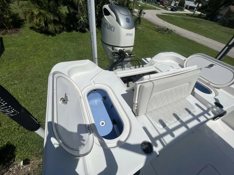Slide: The Image of Blue Wave 2800 Pure Hybrid 2019 - 9