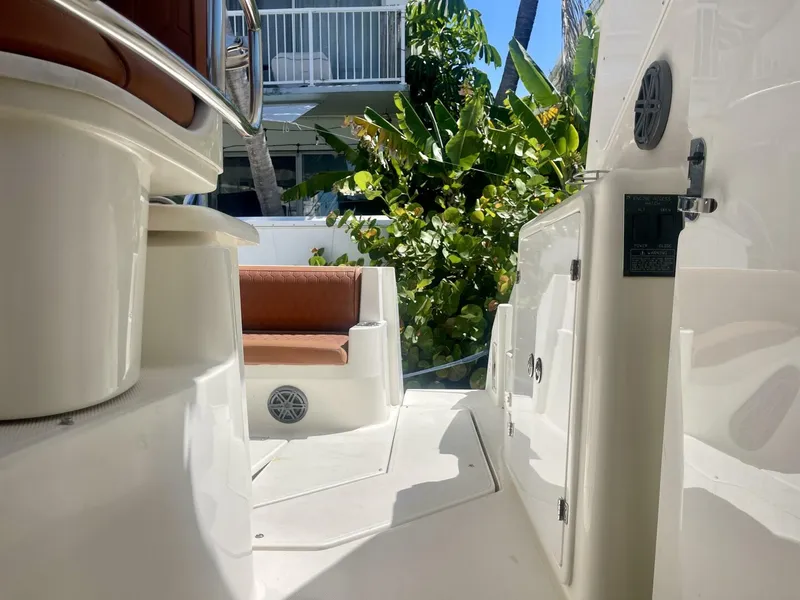 Slide: The Image of Cruisers 420 Express 2006 - 13