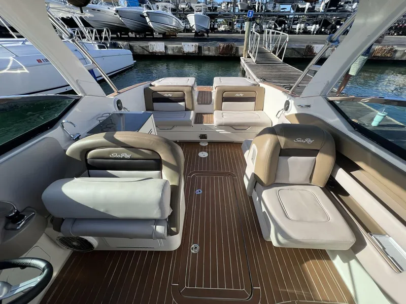 Slide: The Image of Sea Ray 300 SLX 2012 - 11