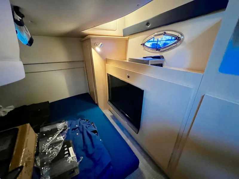 Slide: The Image of Bayliner 335 2012 - 25