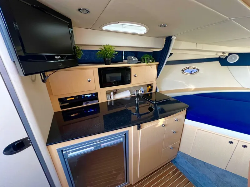 Slide: The Image of Bayliner 335 2012 - 34