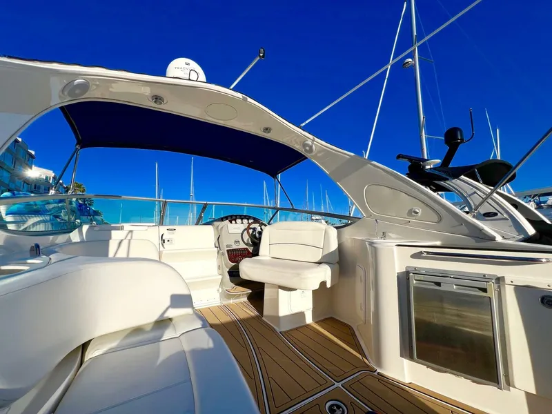 Slide: The Image of Bayliner 335 2012 - 44