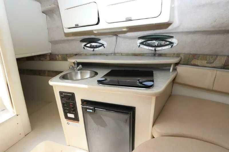 Slide: The Image of Stingray 240 CS 2006 - 14