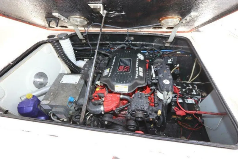 Slide: The Image of Stingray 240 CS 2006 - 18
