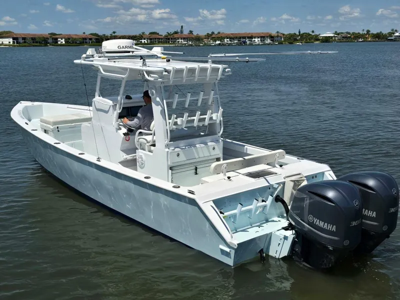 Slide: The Image of Contender Custom 33 Center Console 2012 - 27