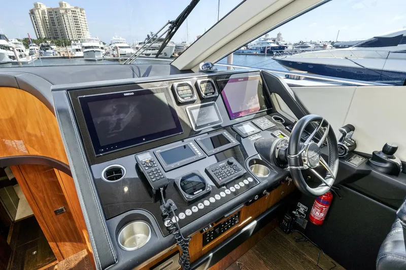 Slide: The Image of Sunseeker 68 Sport Yacht 2017 - 37