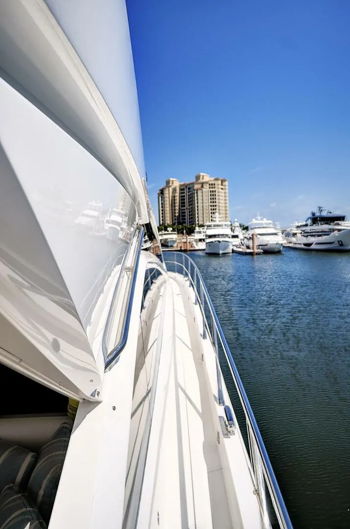 Slide: The Image of Sunseeker 68 Sport Yacht 2017 - 4