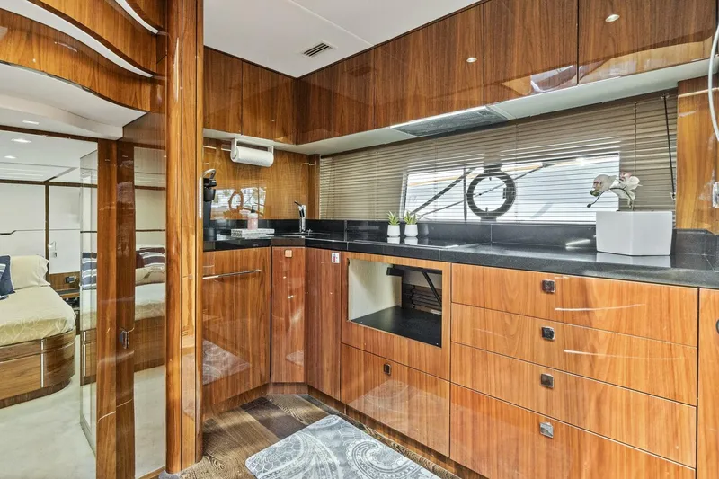 Slide: The Image of Sunseeker 68 Sport Yacht 2017 - 42