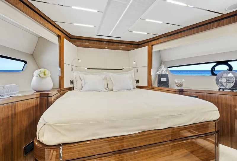 Slide: The Image of Sunseeker 68 Sport Yacht 2017 - 48