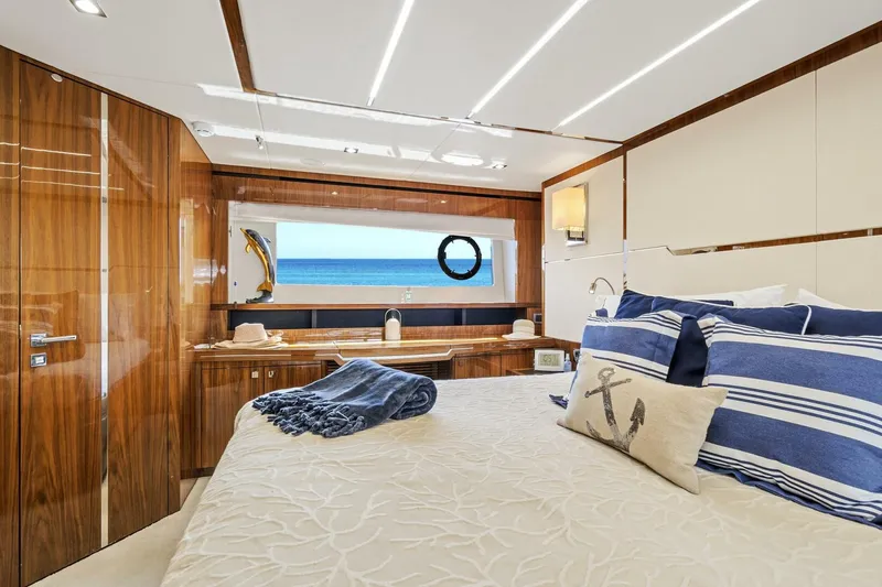 Slide: The Image of Sunseeker 68 Sport Yacht 2017 - 59