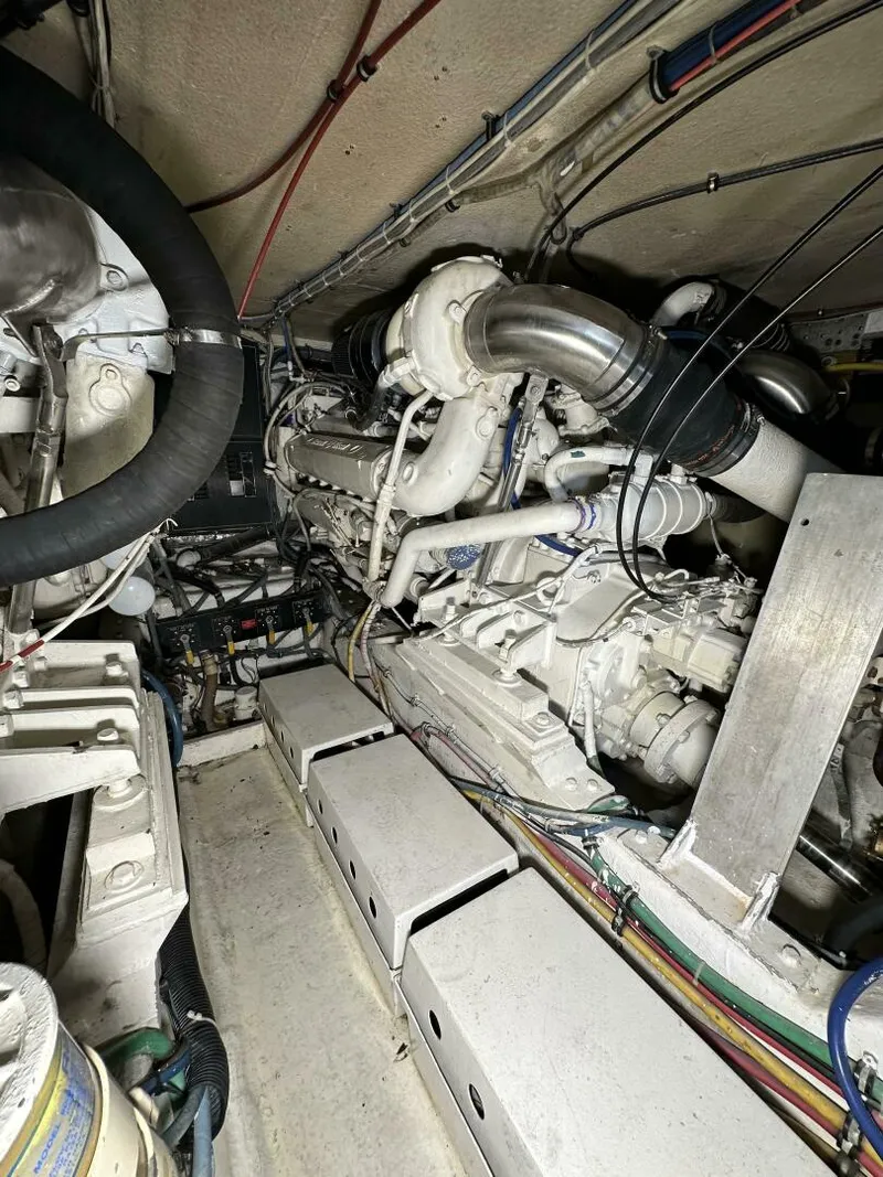 Slide: The Image of Hatteras 50 Convertible 1992 - 42
