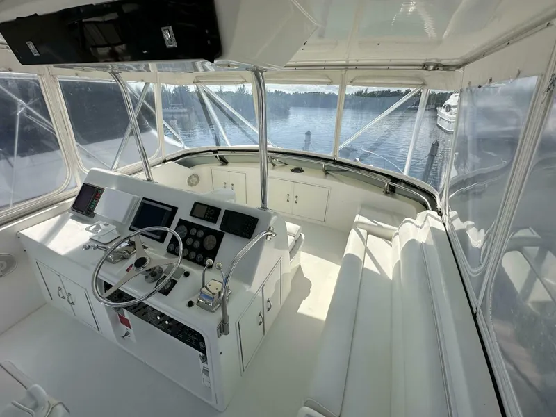 Slide: The Image of Hatteras 50 Convertible 1992 - 45