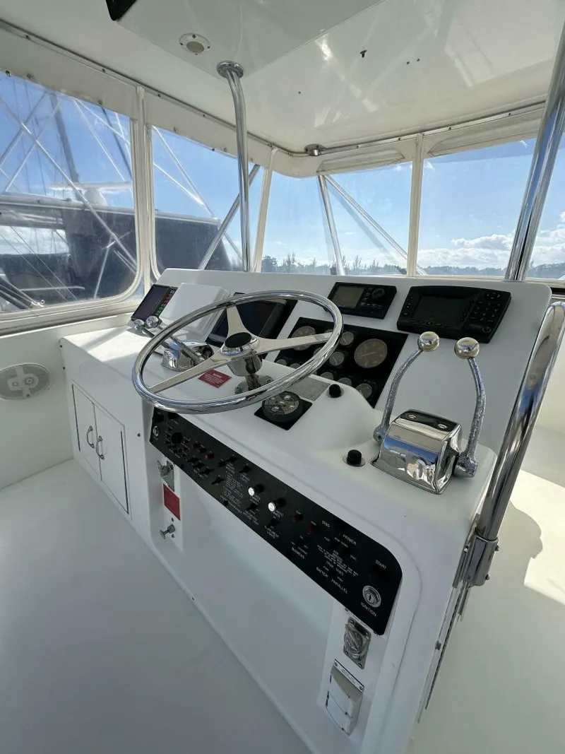 Slide: The Image of Hatteras 50 Convertible 1992 - 47