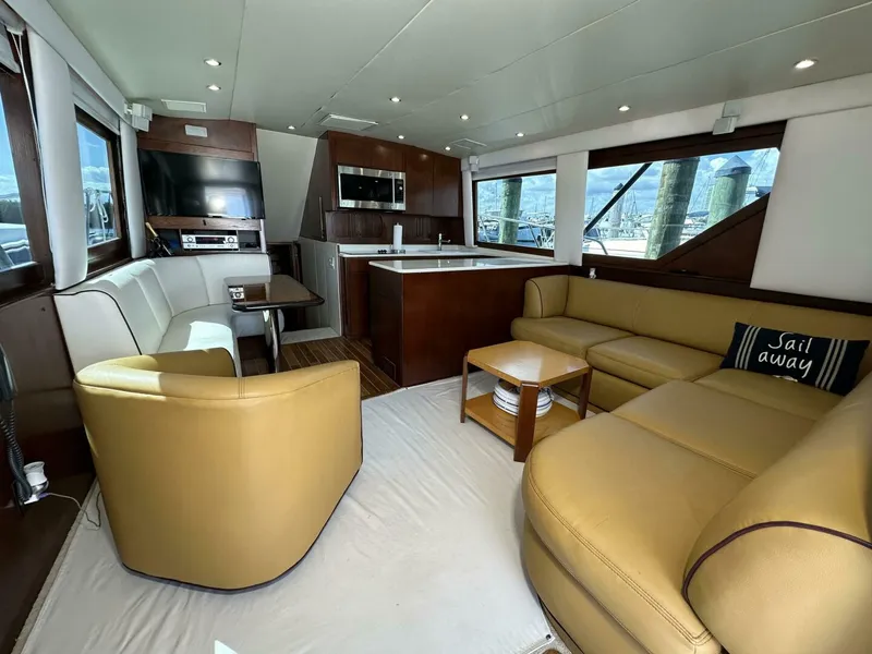 Slide: The Image of Hatteras 50 Convertible 1992 - 49