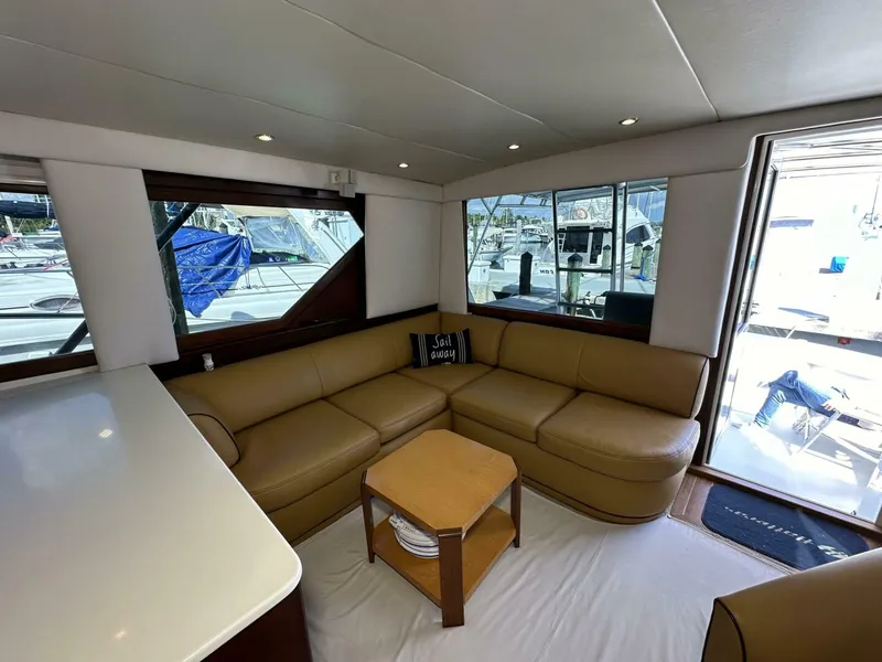 Slide: The Image of Hatteras 50 Convertible 1992 - 51