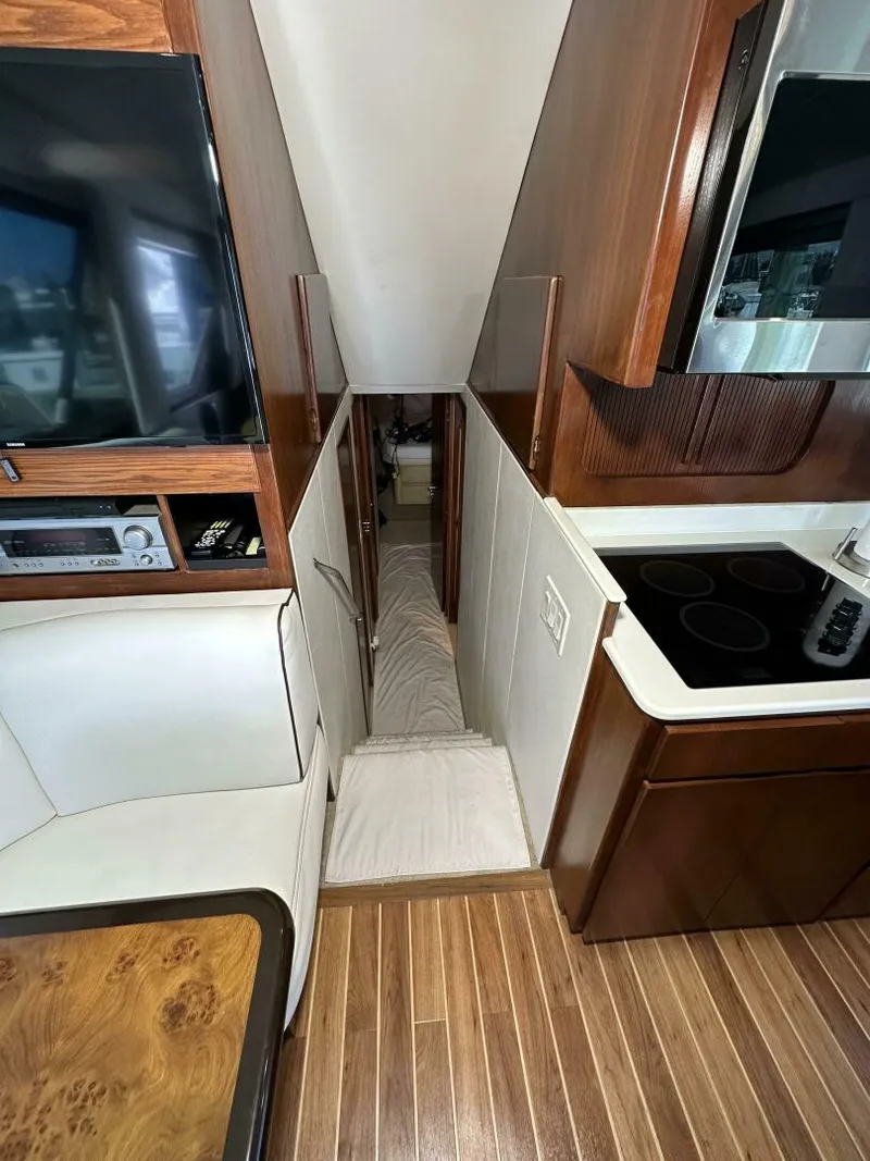 Slide: The Image of Hatteras 50 Convertible 1992 - 53