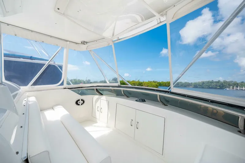 Slide: The Image of Hatteras 50 Convertible 1992 - 8