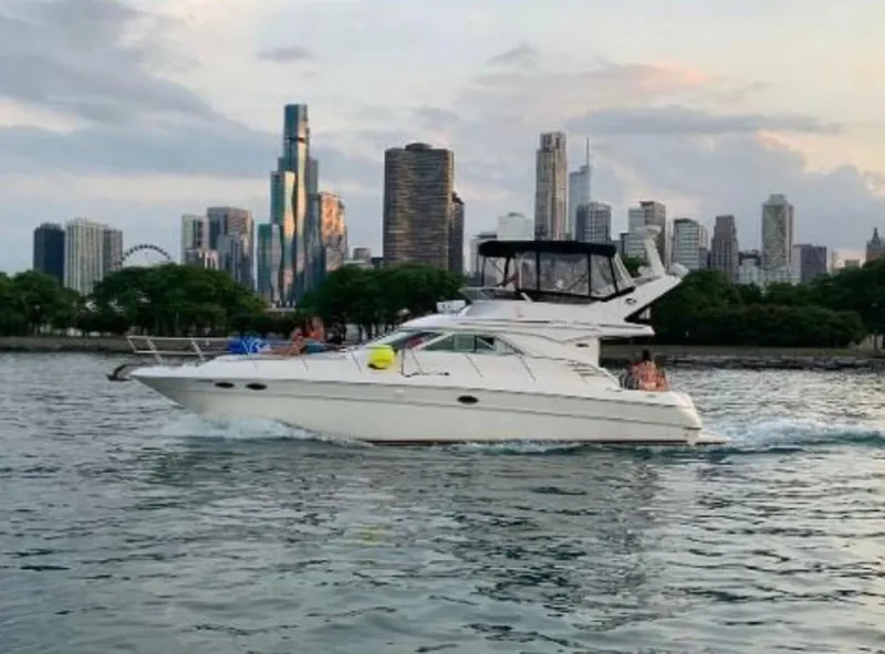 The Image of Sea Ray 400 Sedan Bridge 2001 - 0