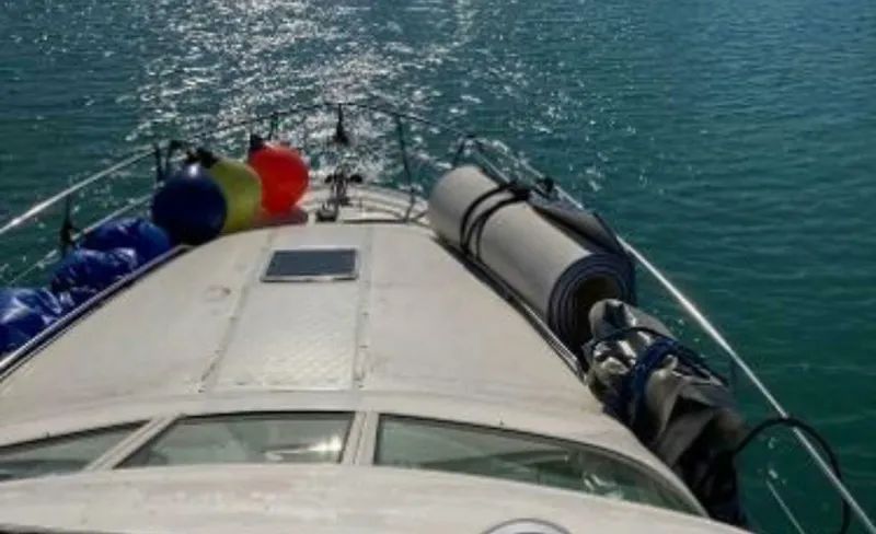 Slide: The Image of Sea Ray 400 Sedan Bridge 2001 - 26