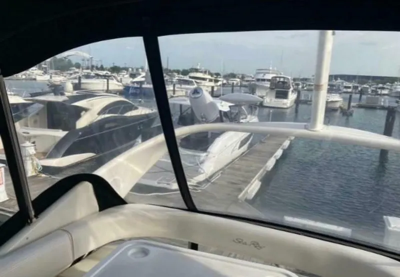 Slide: The Image of Sea Ray 400 Sedan Bridge 2001 - 29