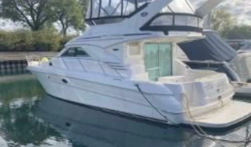 Slide: The Image of Sea Ray 400 Sedan Bridge 2001 - 30