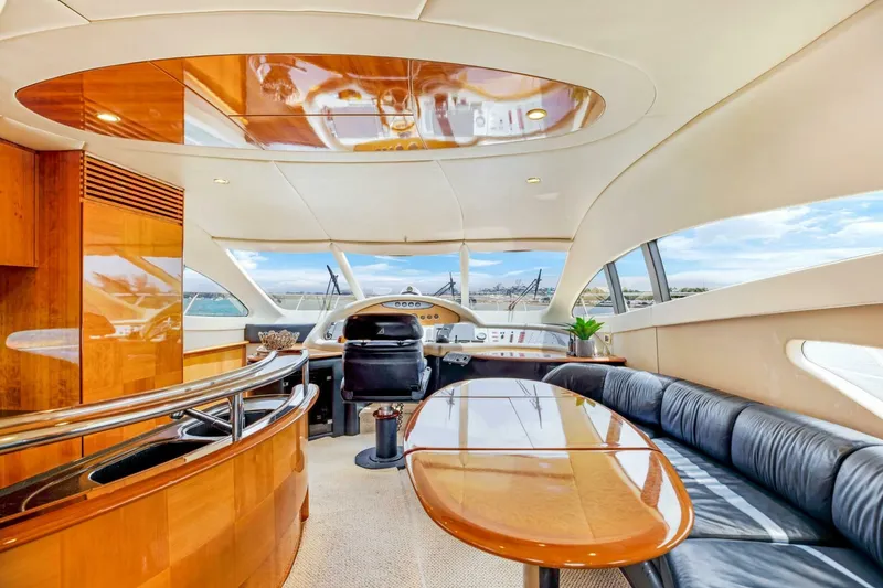 Slide: The Image of Azimut 62 2004 - 10