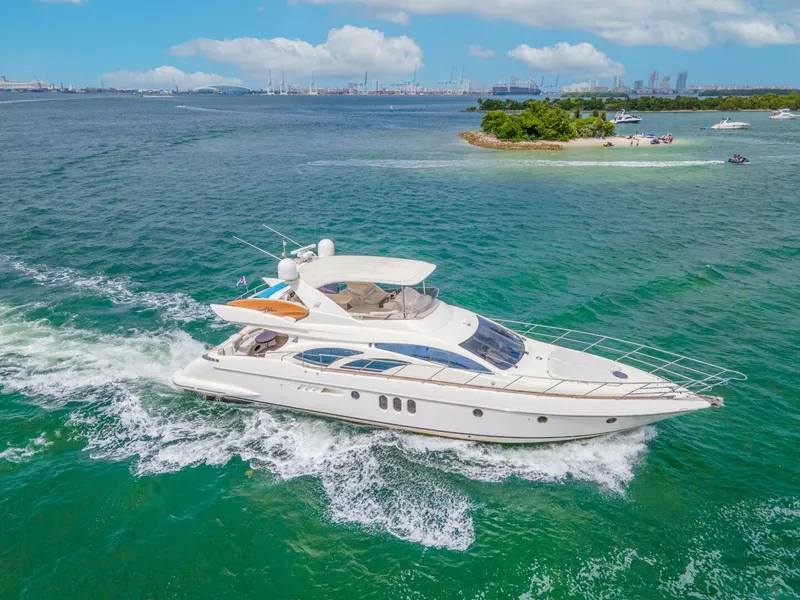 Slide: The Image of Azimut 62 2004 - 2