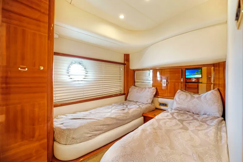 Slide: The Image of Azimut 62 2004 - 21