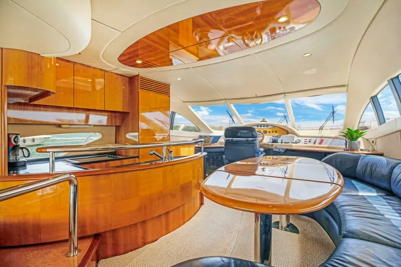 Slide: The Image of Azimut 62 2004 - 9
