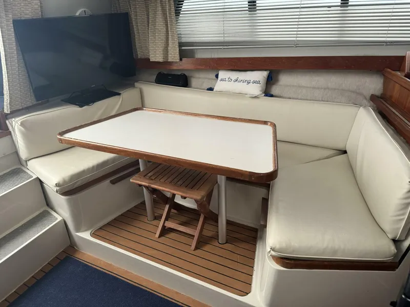 Slide: The Image of Carver Yachts Mariner 3297 1990 - 14