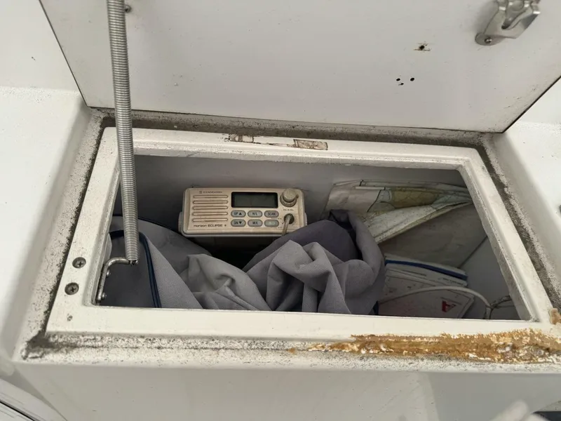 Slide: The Image of Carver Yachts Mariner 3297 1990 - 5