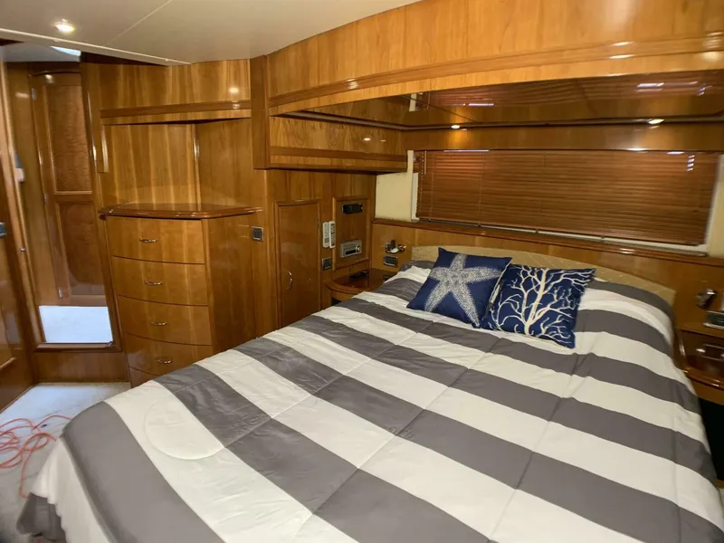 Slide: The Image of Carver Yachts 56 Voyager 2006 - 72