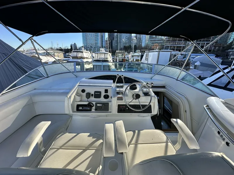 Slide: The Image of Bayliner 5288 2000 - 11