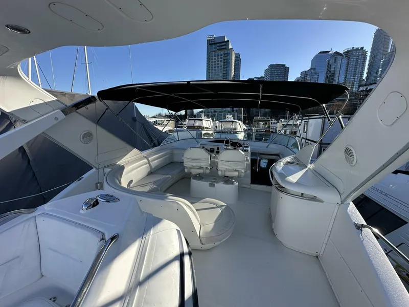 Slide: The Image of Bayliner 5288 2000 - 16