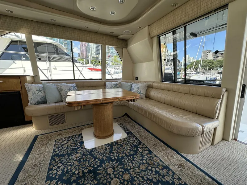 Slide: The Image of Bayliner 5288 2000 - 23
