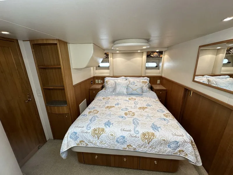 Slide: The Image of Bayliner 5288 2000 - 27