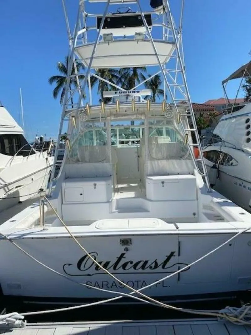 Slide: The Image of Cabo 35 Express 2000 - 4
