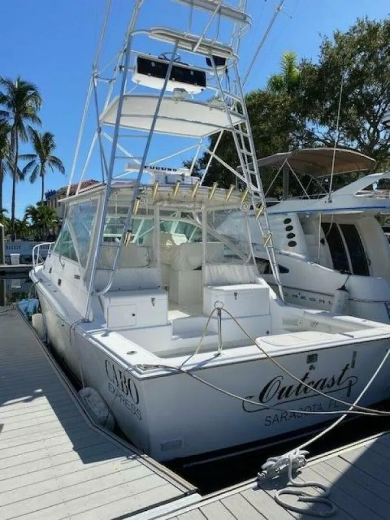 Slide: The Image of Cabo 35 Express 2000 - 5