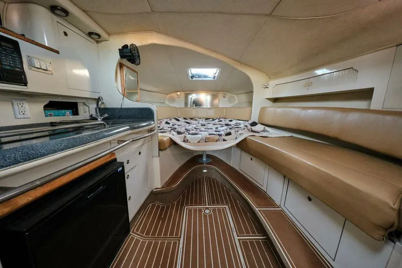 Slide: The Image of Sea Ray 290 Sundancer 1997 - 3