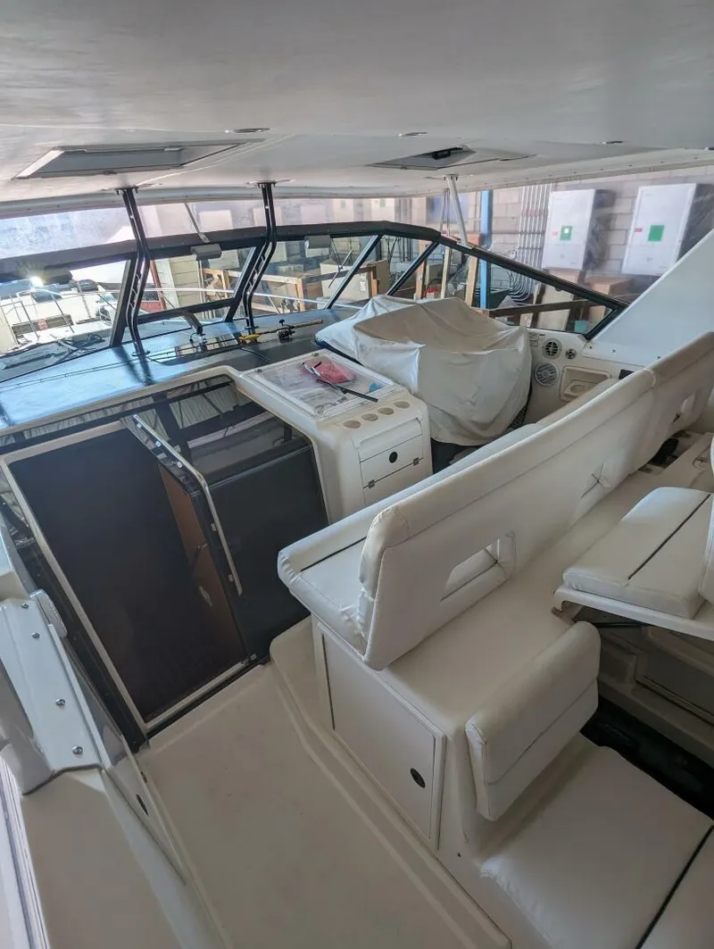 Slide: The Image of Tiara 4000 Express 2003 - 3