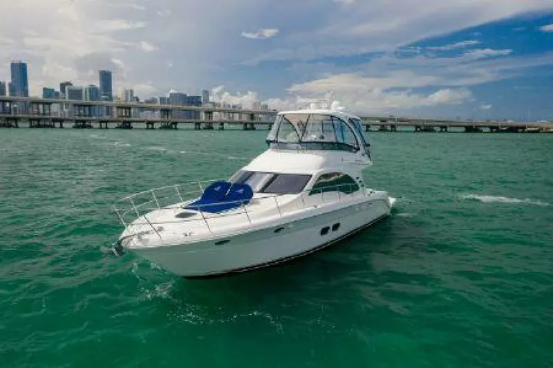 Slide: The Image of Sea Ray 520 Sedan Bridge 2007 - 10