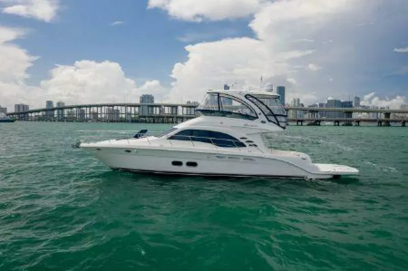 Slide: The Image of Sea Ray 520 Sedan Bridge 2007 - 11