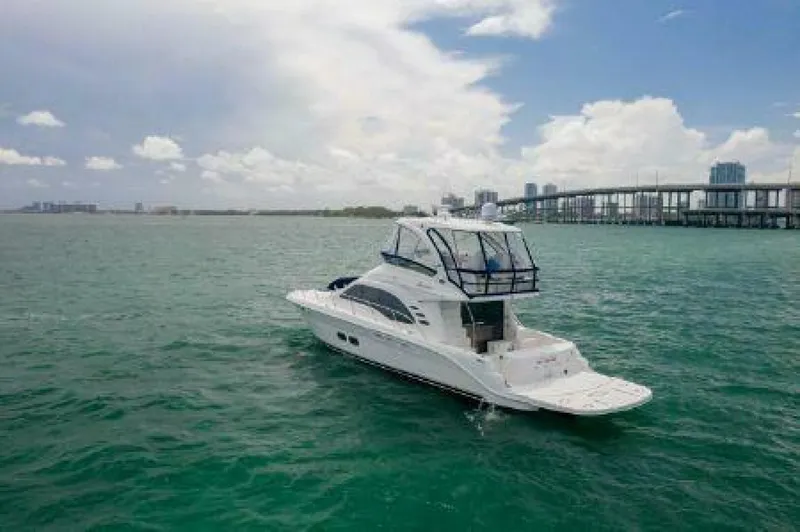 Slide: The Image of Sea Ray 520 Sedan Bridge 2007 - 12